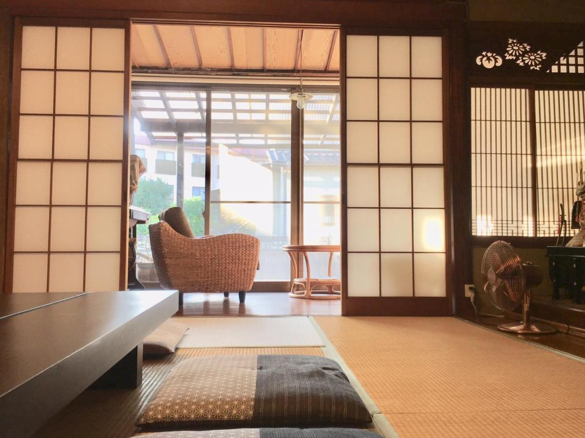 Guest House Enishi Toyama Station Zewnętrze zdjęcie